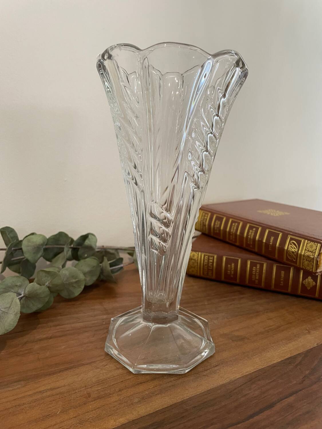 Glass tulip vase
