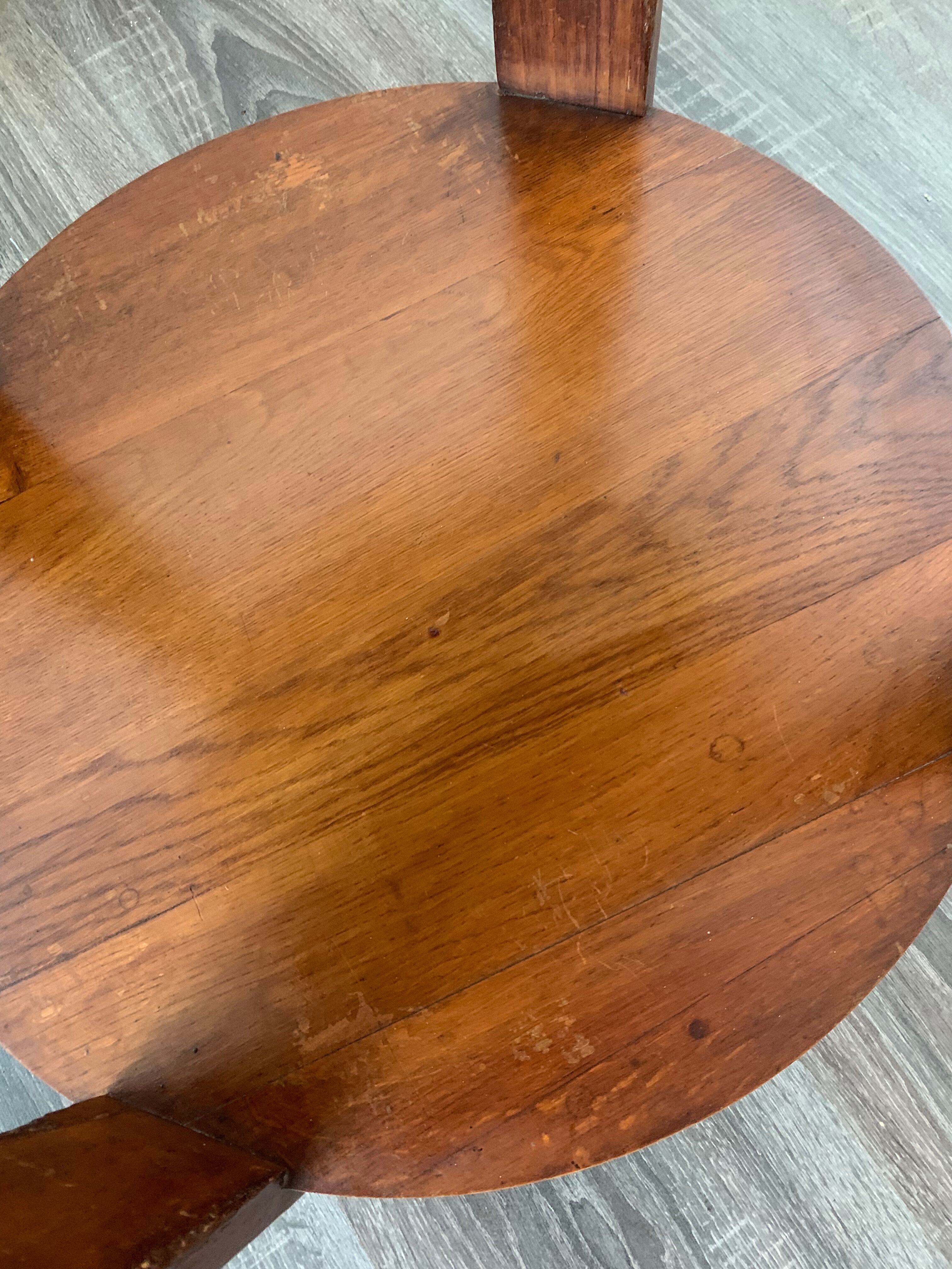 Art deco pedestal table