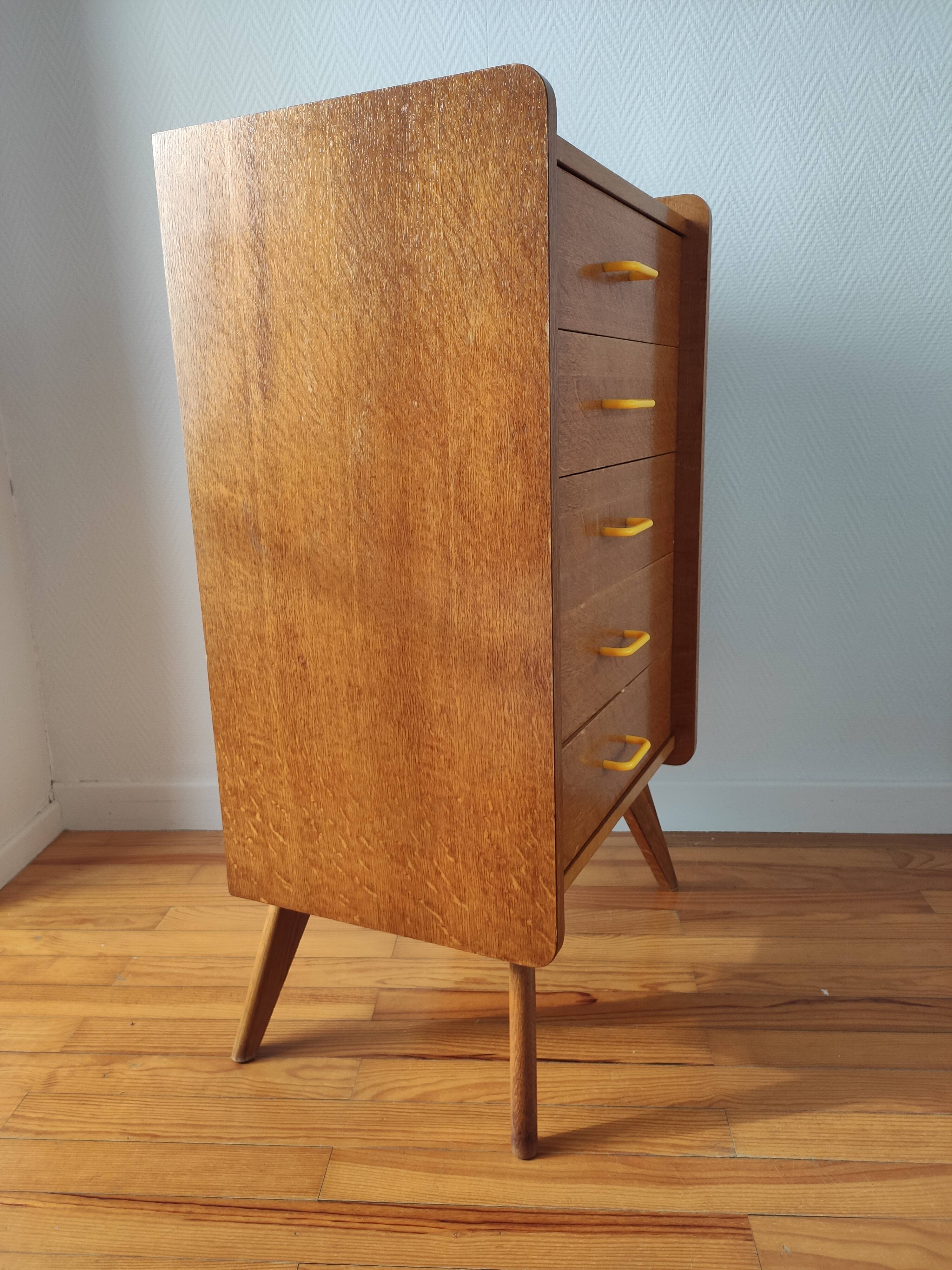 Chiffonier