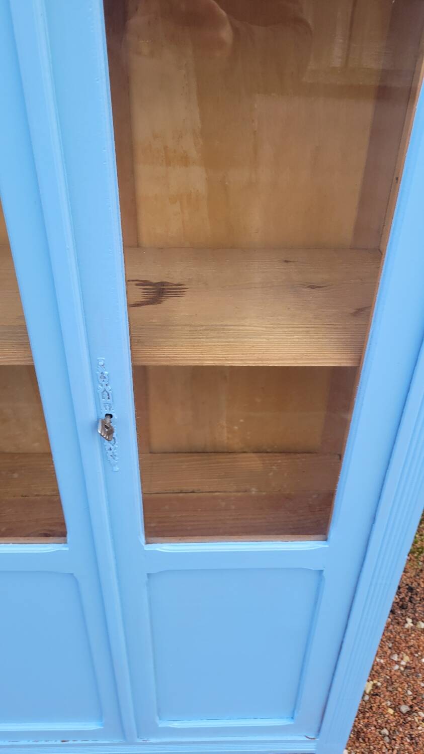Armoire vitrine parisienne en bois peinte, 1950