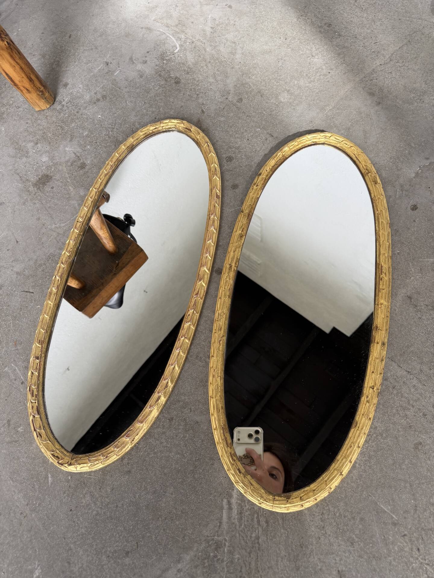 Pair of oval mirrors 1900 gilded stucco