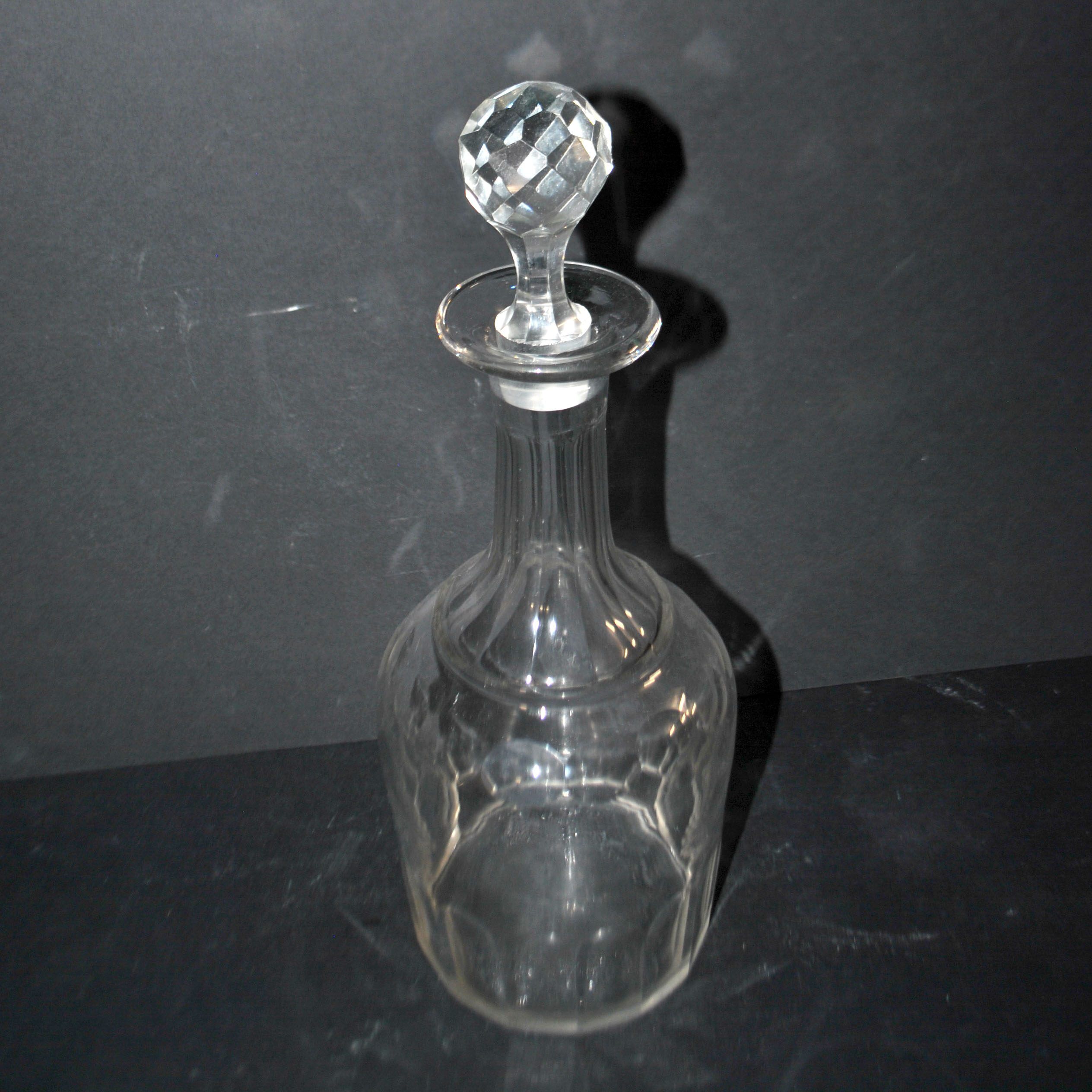Vintage bistro carafe in cut glass with flat ribs H33cm