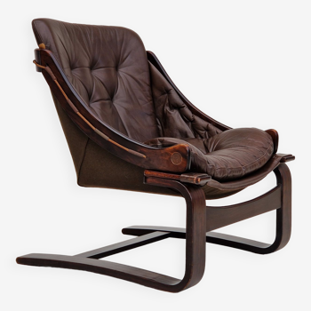 1970s, brown leather lounge chair by Ake Fribytter for Nelo Sweden.