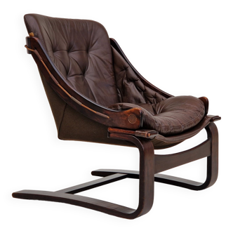 1970s, brown leather lounge chair by Ake Fribytter for Nelo Sweden.