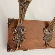 Vintage wall coat rack in patinated wood and metal – 4 double hooks