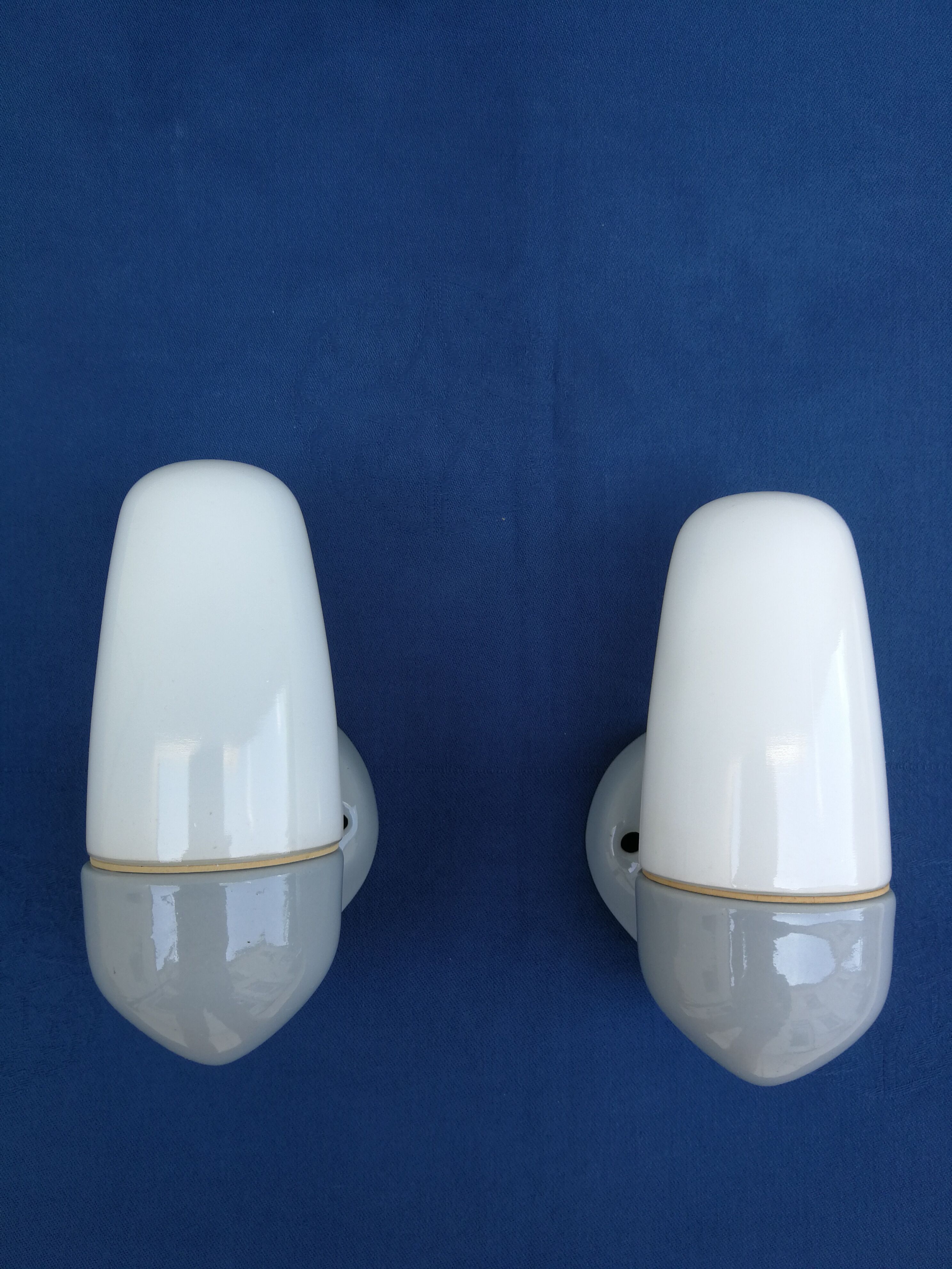 Pair of design wall lamps by Wilhelm Wagenfeld