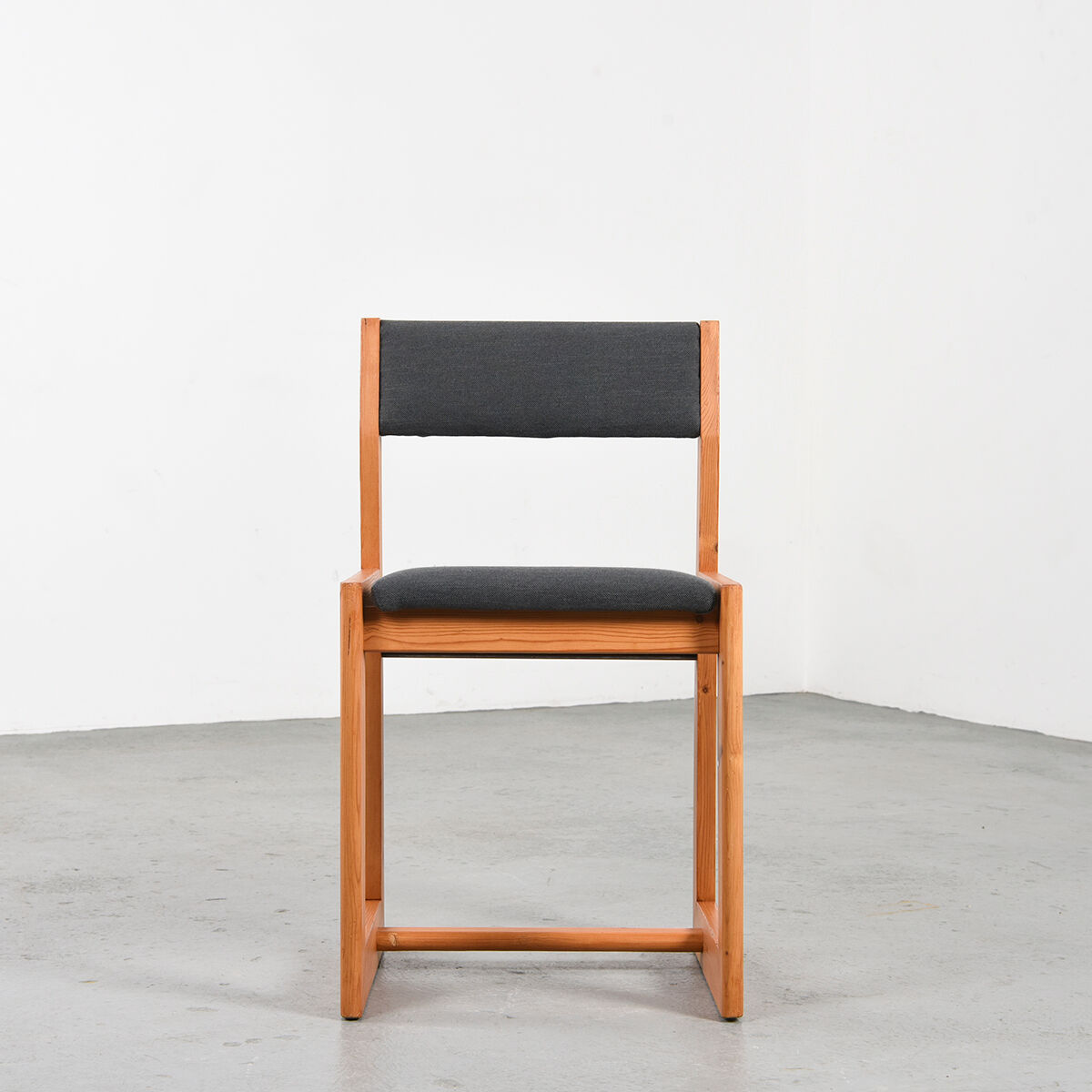 4 chaises par André Sornay
