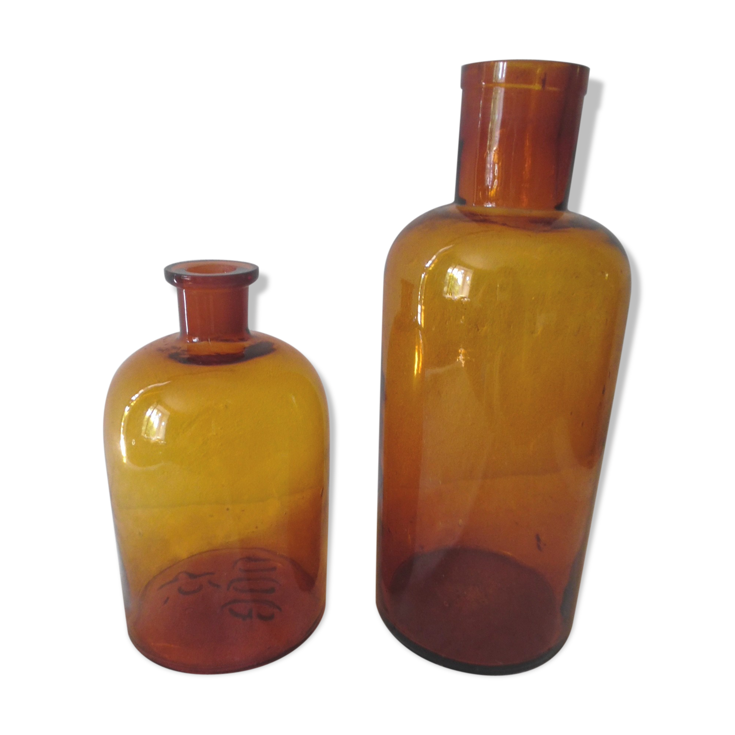 Duo of vials to pharmacy