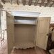Armoire ancienne patinée  blanche