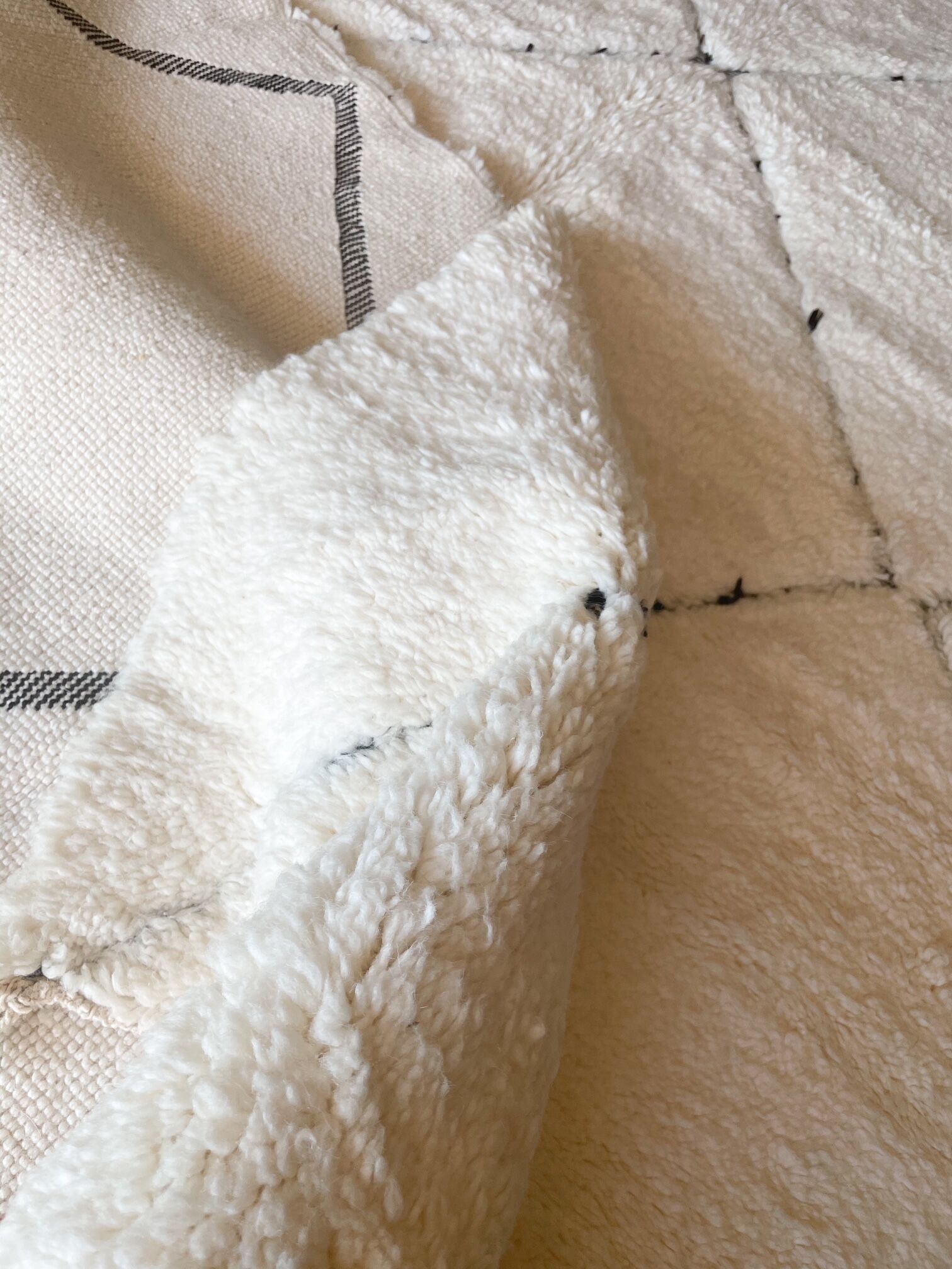 Berber carpet 230 x 172 cm