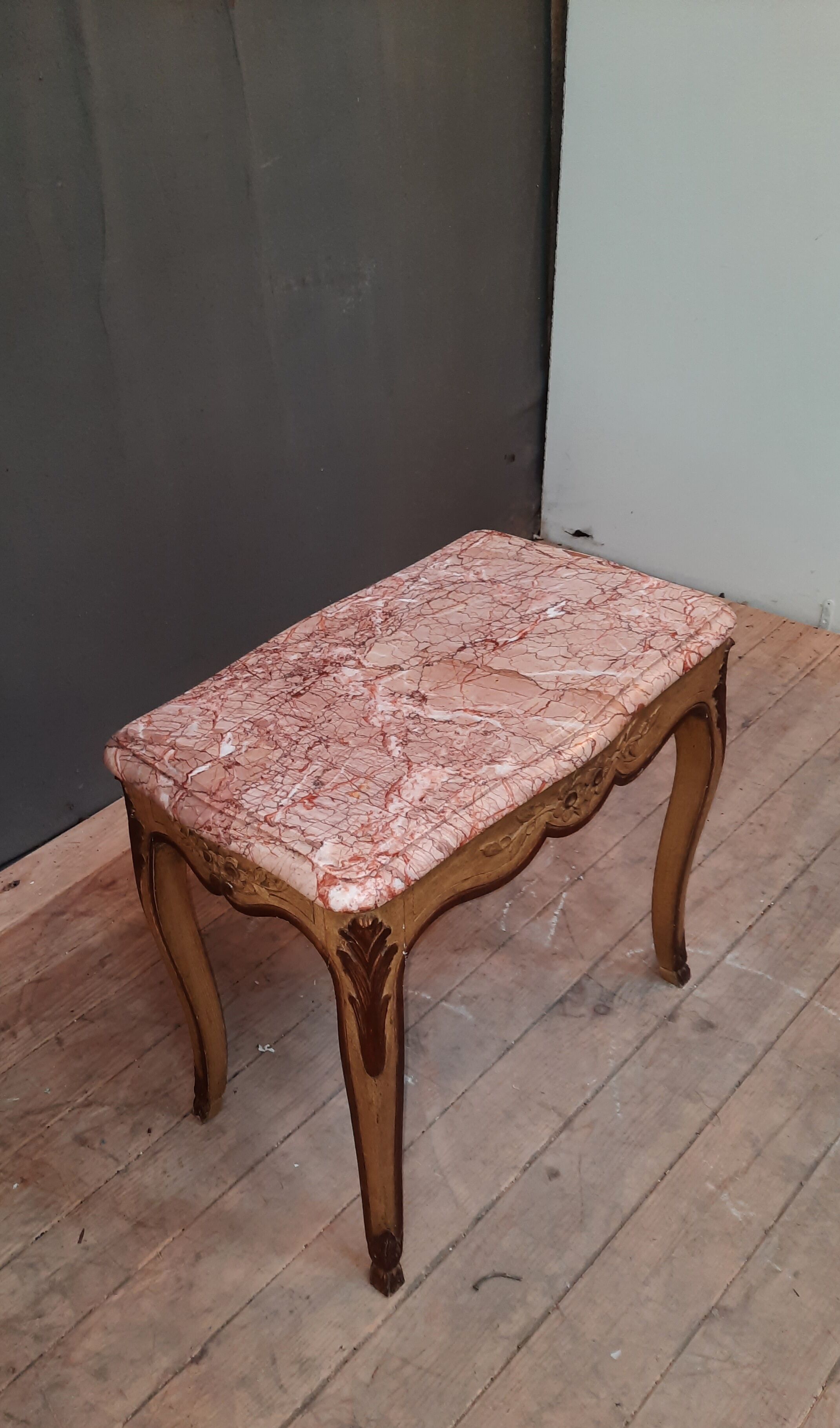 Small coffee table dessu marble