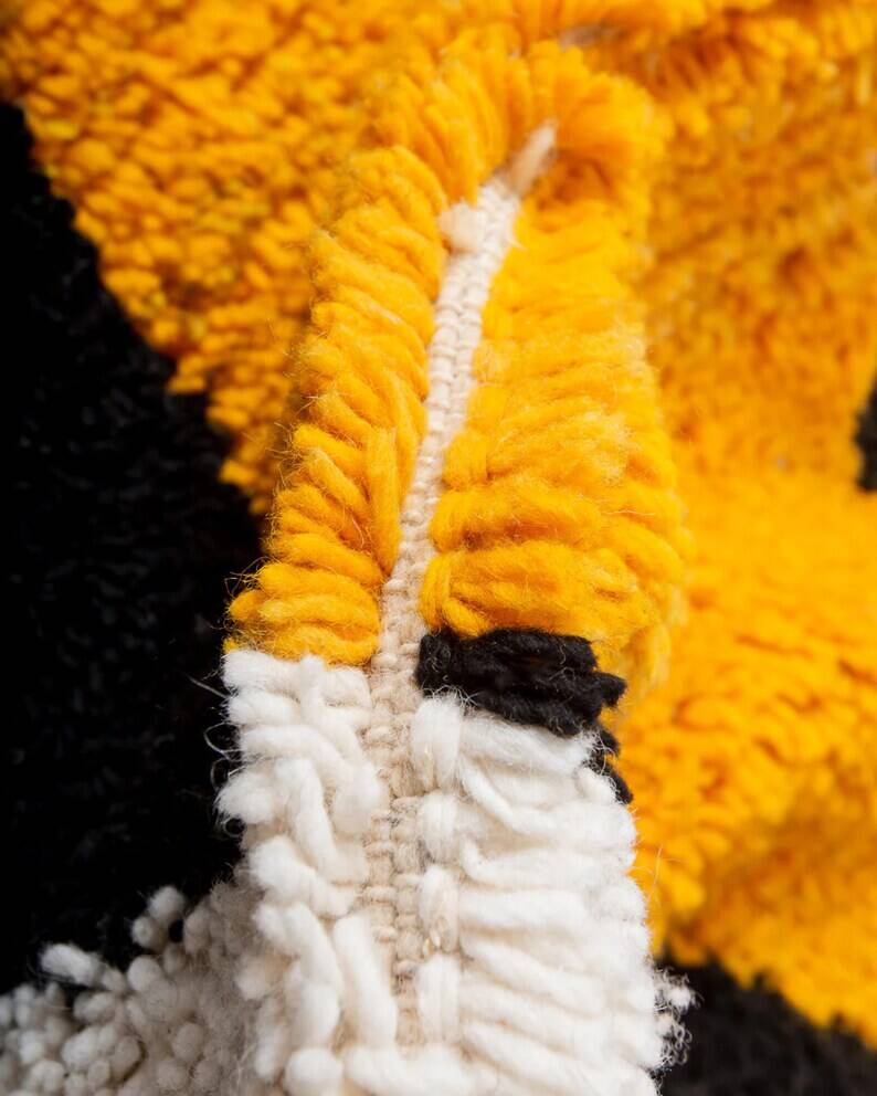 Handmade Moroccan rug 250cm x 150cm