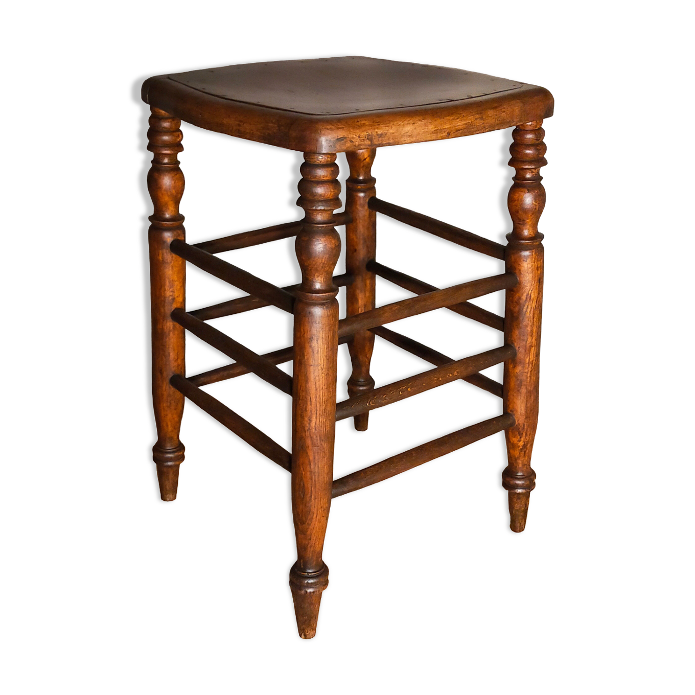 Stool in turned solid wood