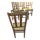 Chaises en bois et paille