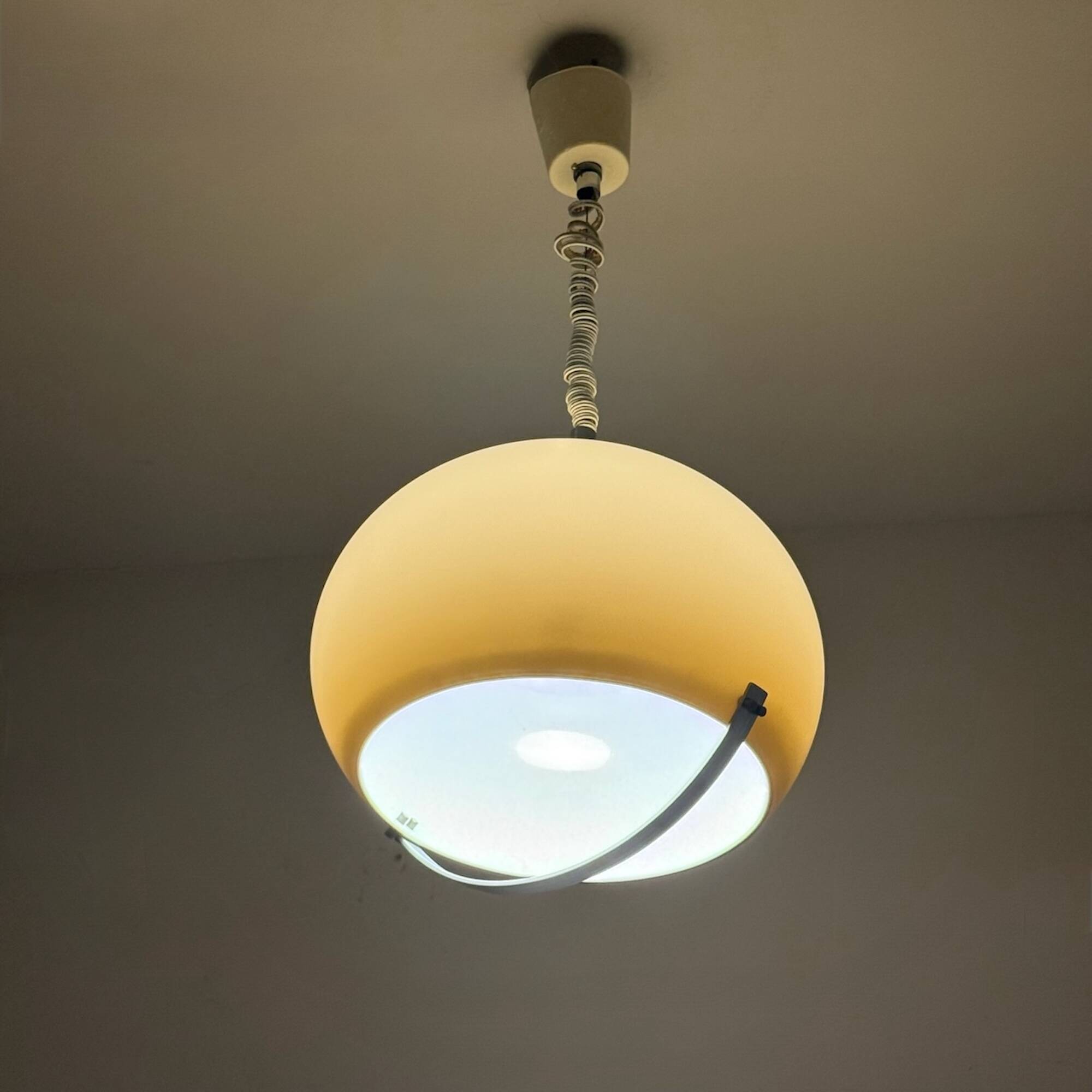 Italian 70s Gradient Brown Pendant in Methacrylate