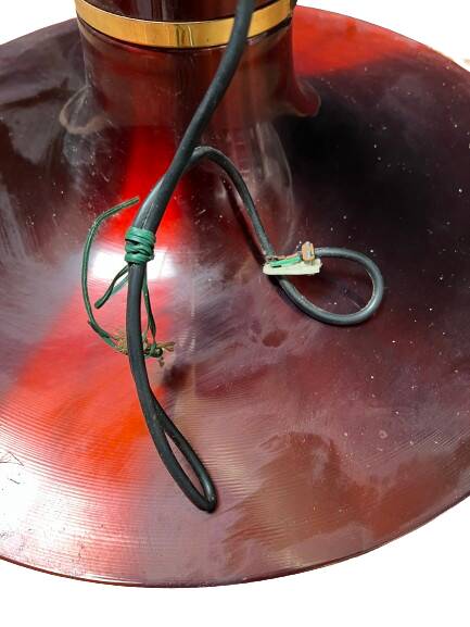 Red metal suspension