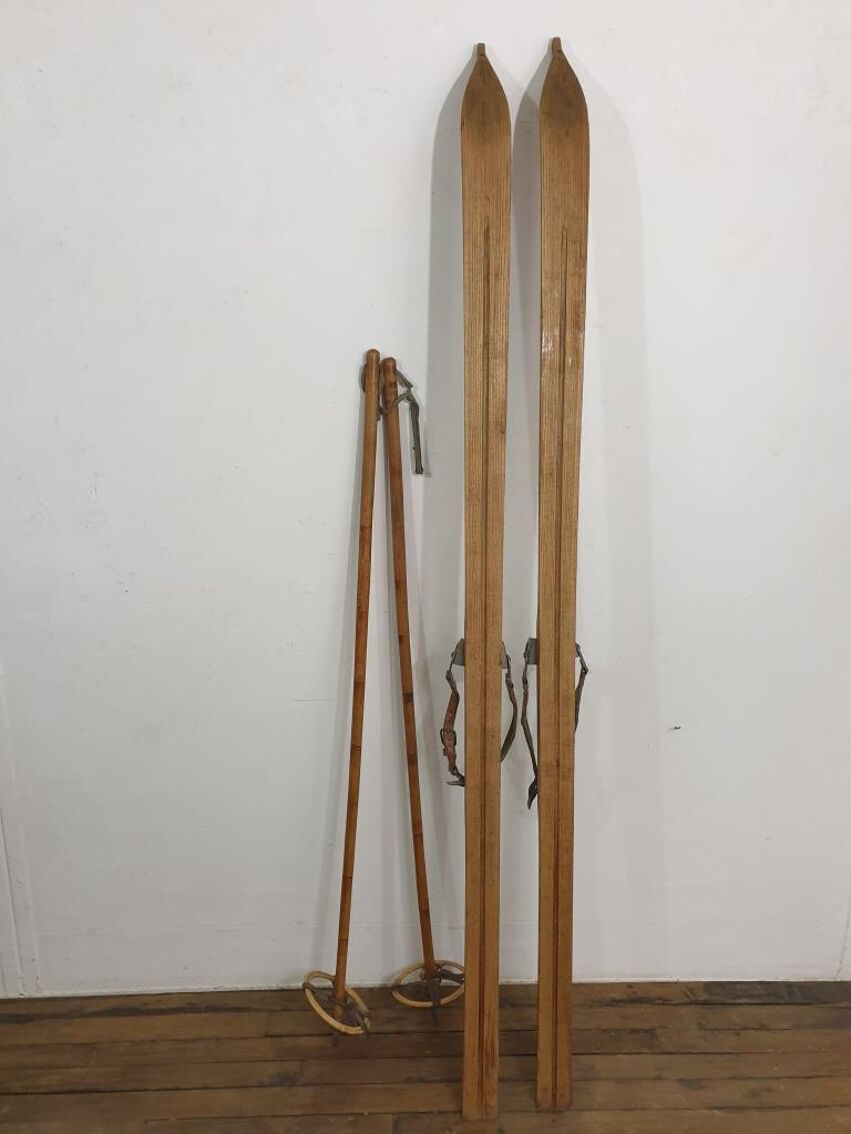 Anciennes paire de ski en bois - sport vintage | Selency