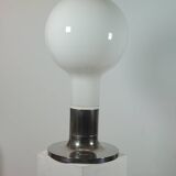 Lampadaire vintage style spatial, ampoule Temde, verre opale chromé.