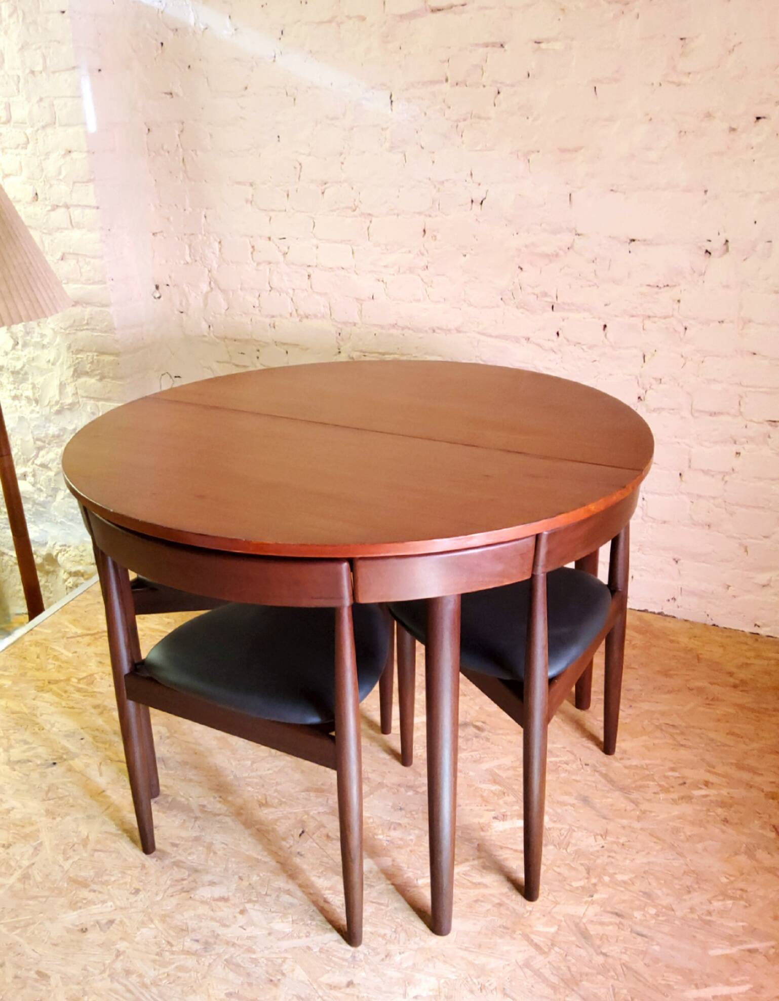 Danish Scandinavian table and chairs by Hans Olsen for Frem Røjle 1960