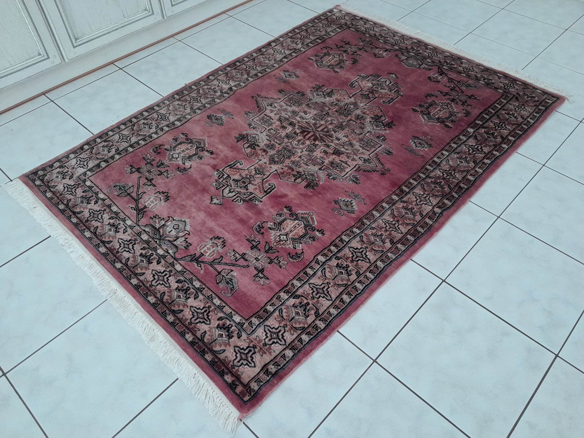 Handmade Kafkazi rug 179x122cm