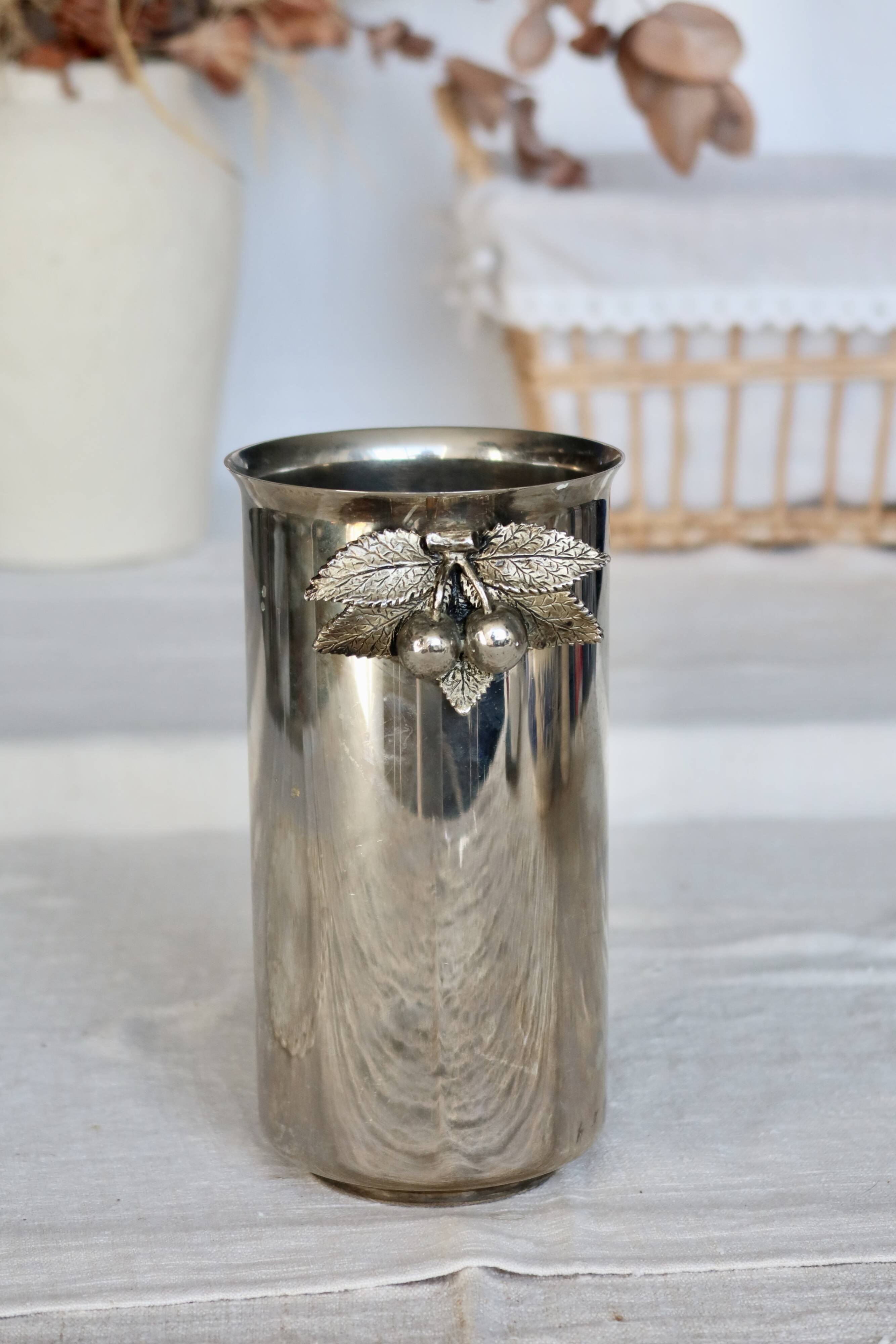 Vintage silver metal bottle holder – Cherry detail