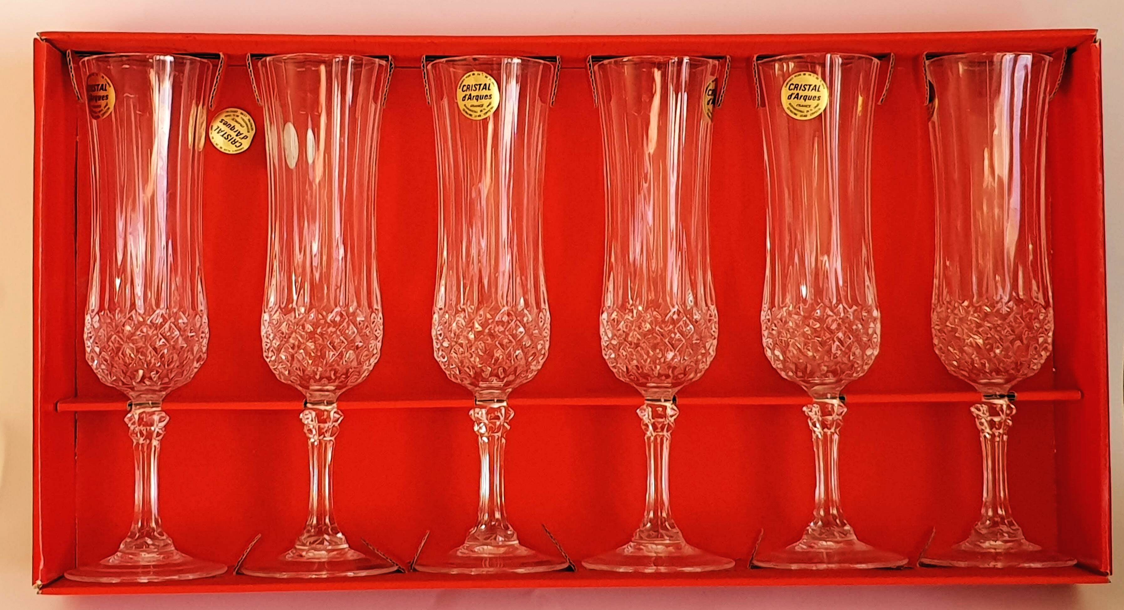 Champagne flutes in Arques crystal
