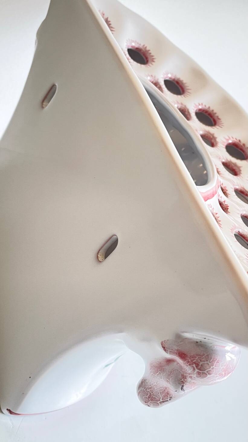 Wall-mounted flower vase FRANCE