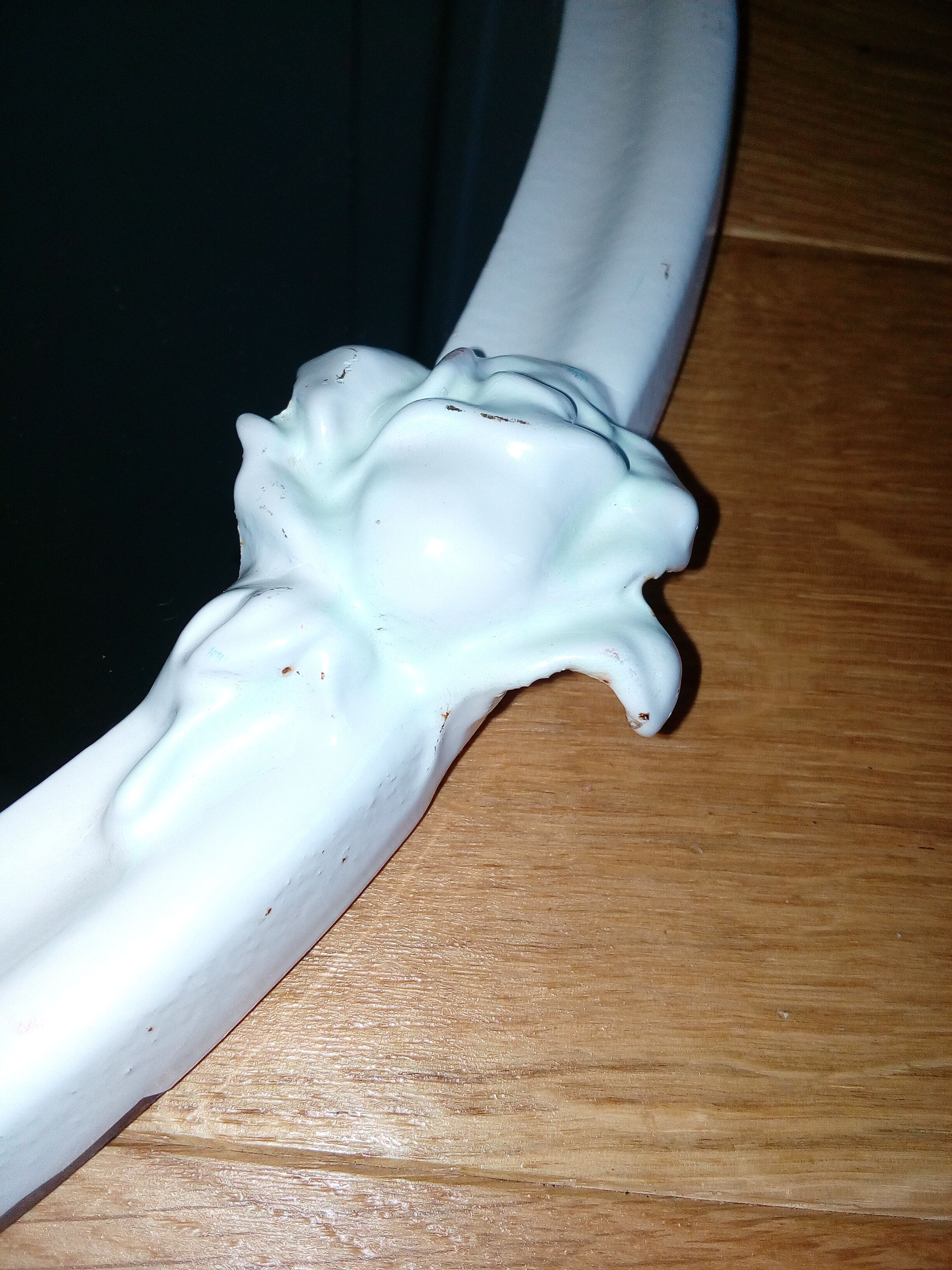 50x40 cm enamelled cast oval mirror