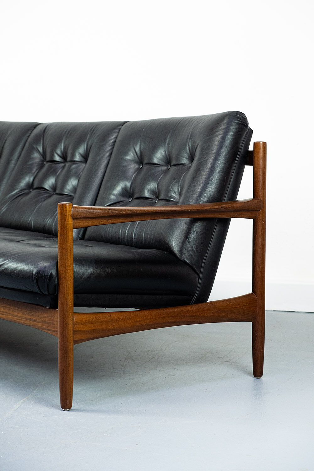 Midcentury leather lounge sofa 1960s