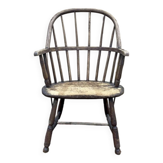 19th century English armchair in 19th century elm and beech