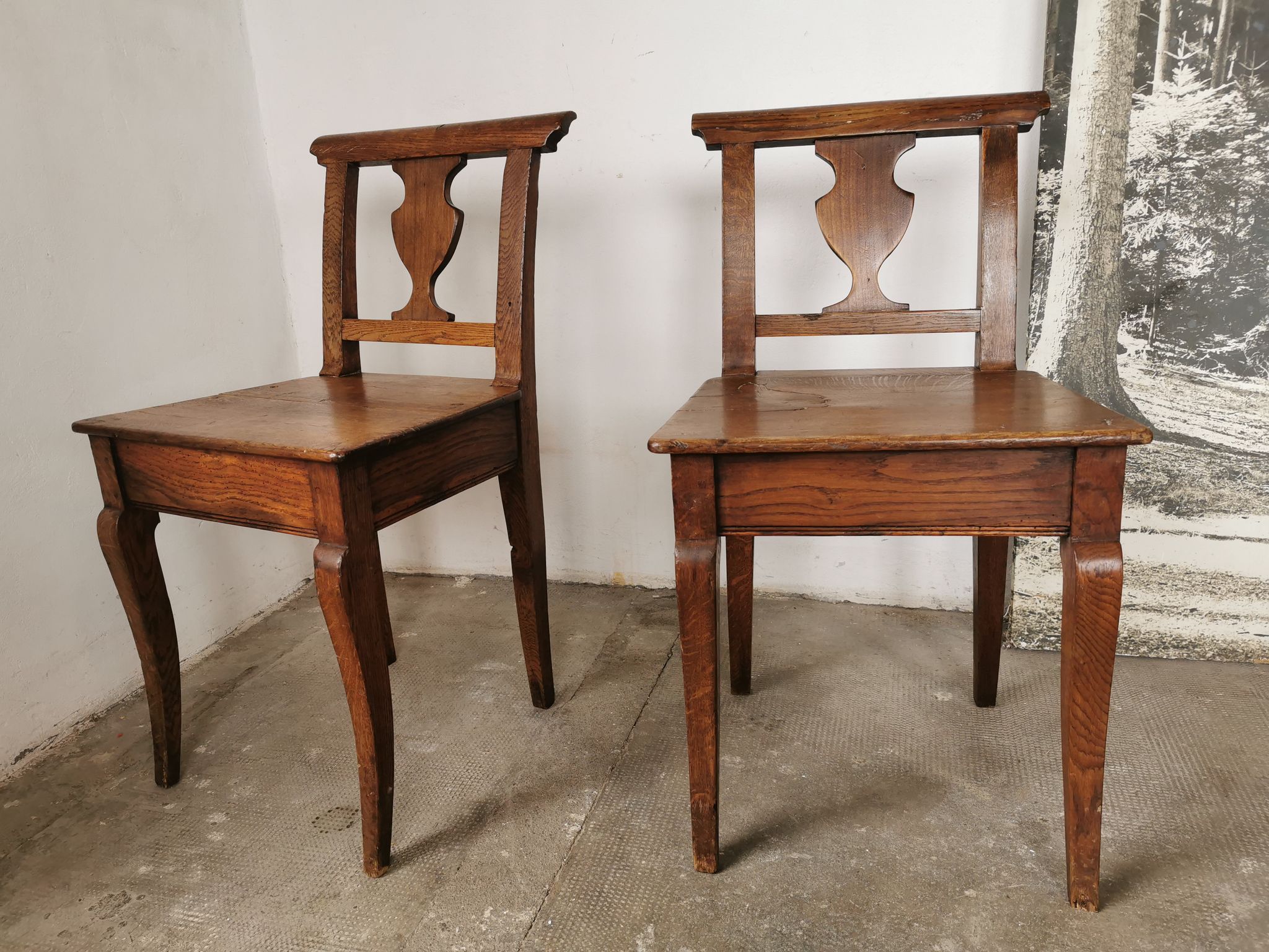 Paire de chaises en chêne brut