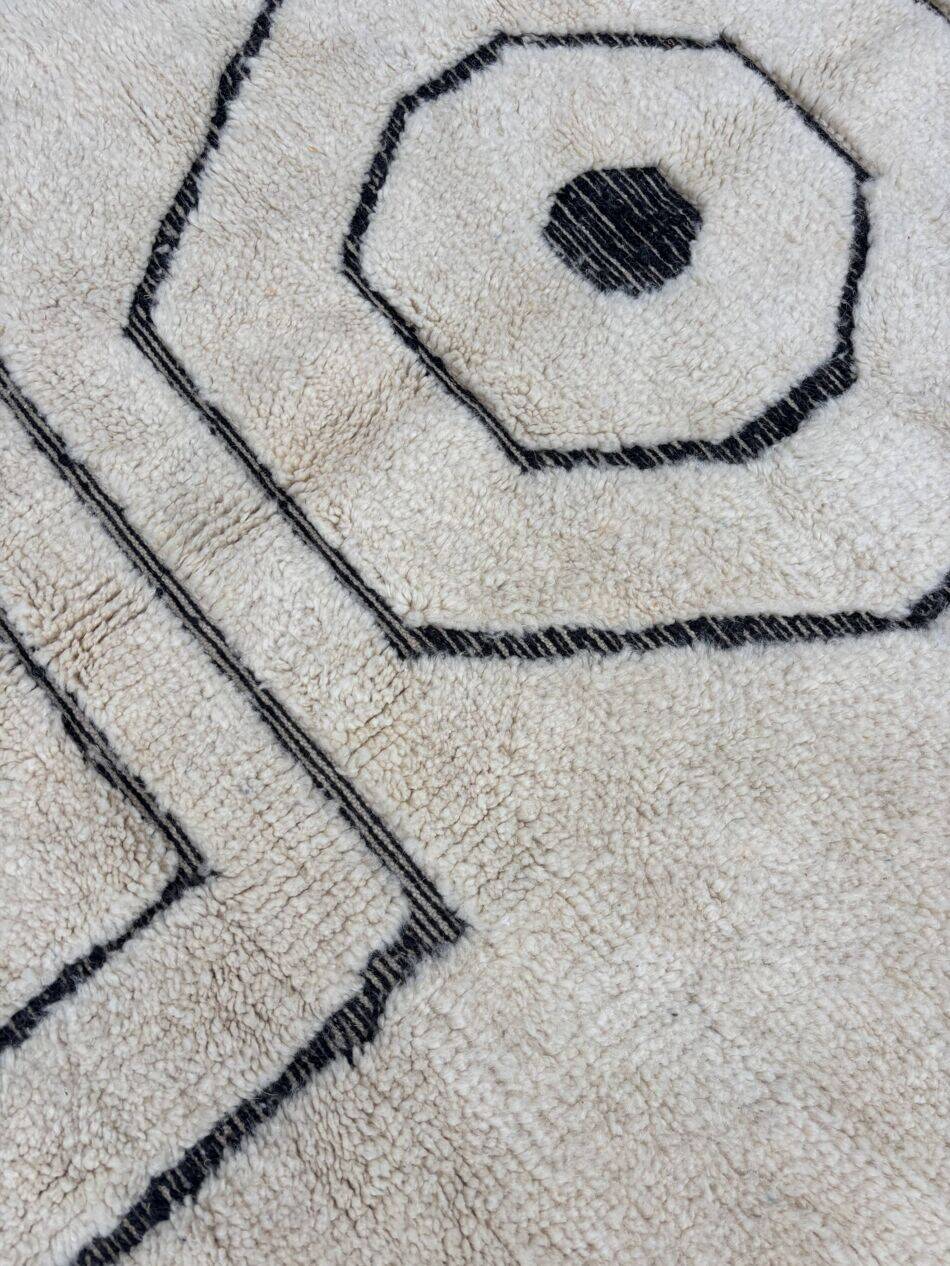Traditional handmade Berber rug 250cmx150cm