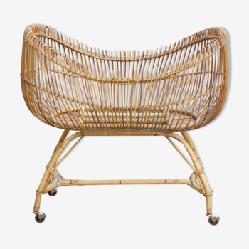 Rattan cradle