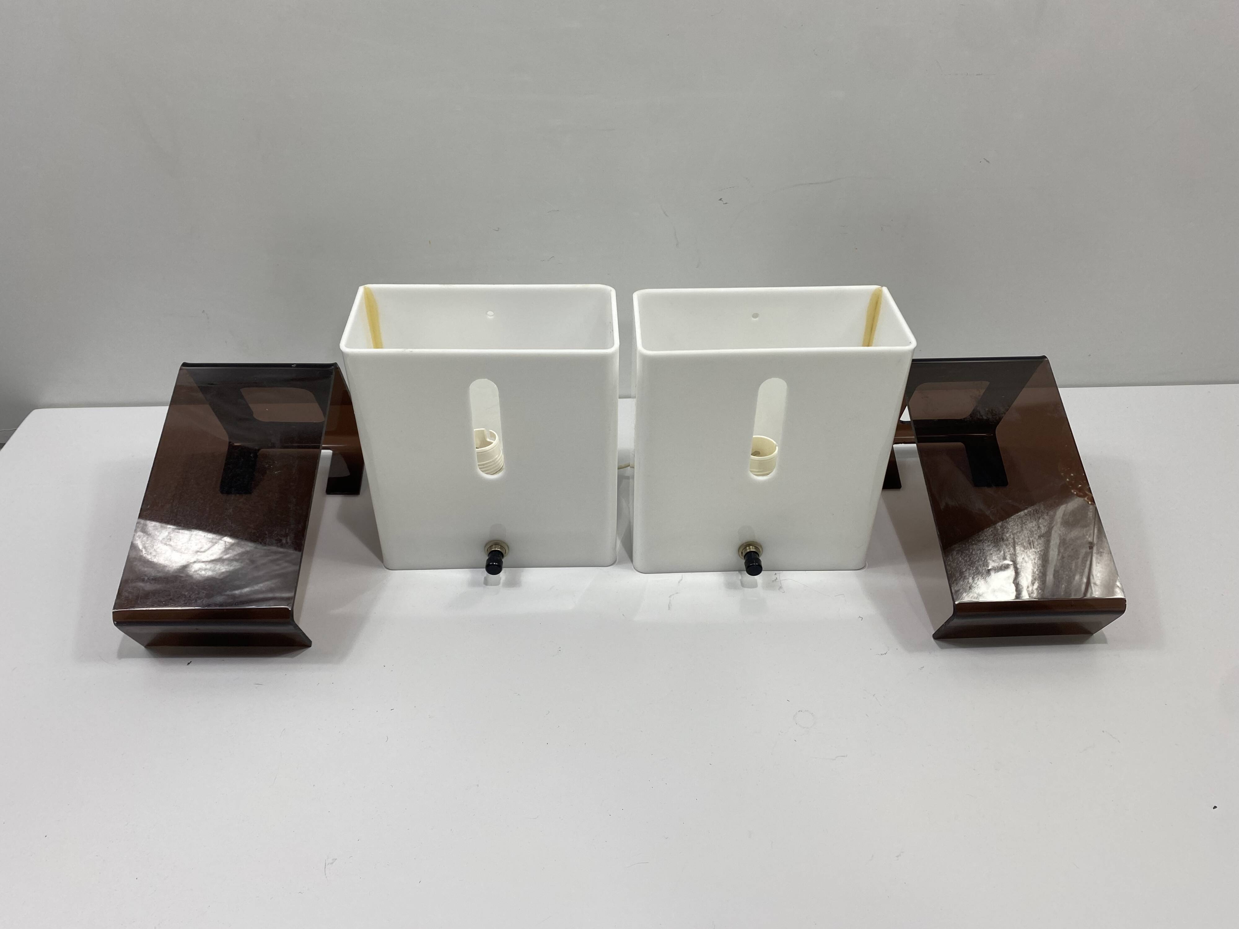 Lot de 8 appliques space âge plexiglass - applique space âge 1960
