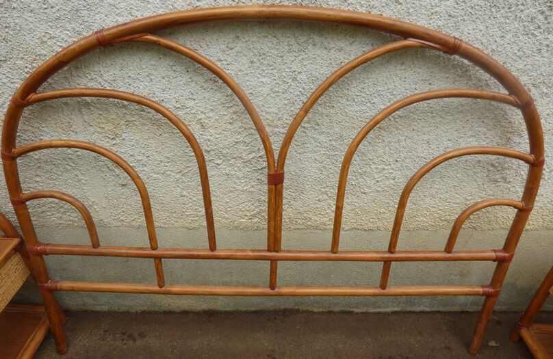 Headboard in rattan and bamboo beige color -Excellent condition