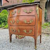 Commode Galbée En Marqueterie De Style Louis XV XIX Eme Siècle