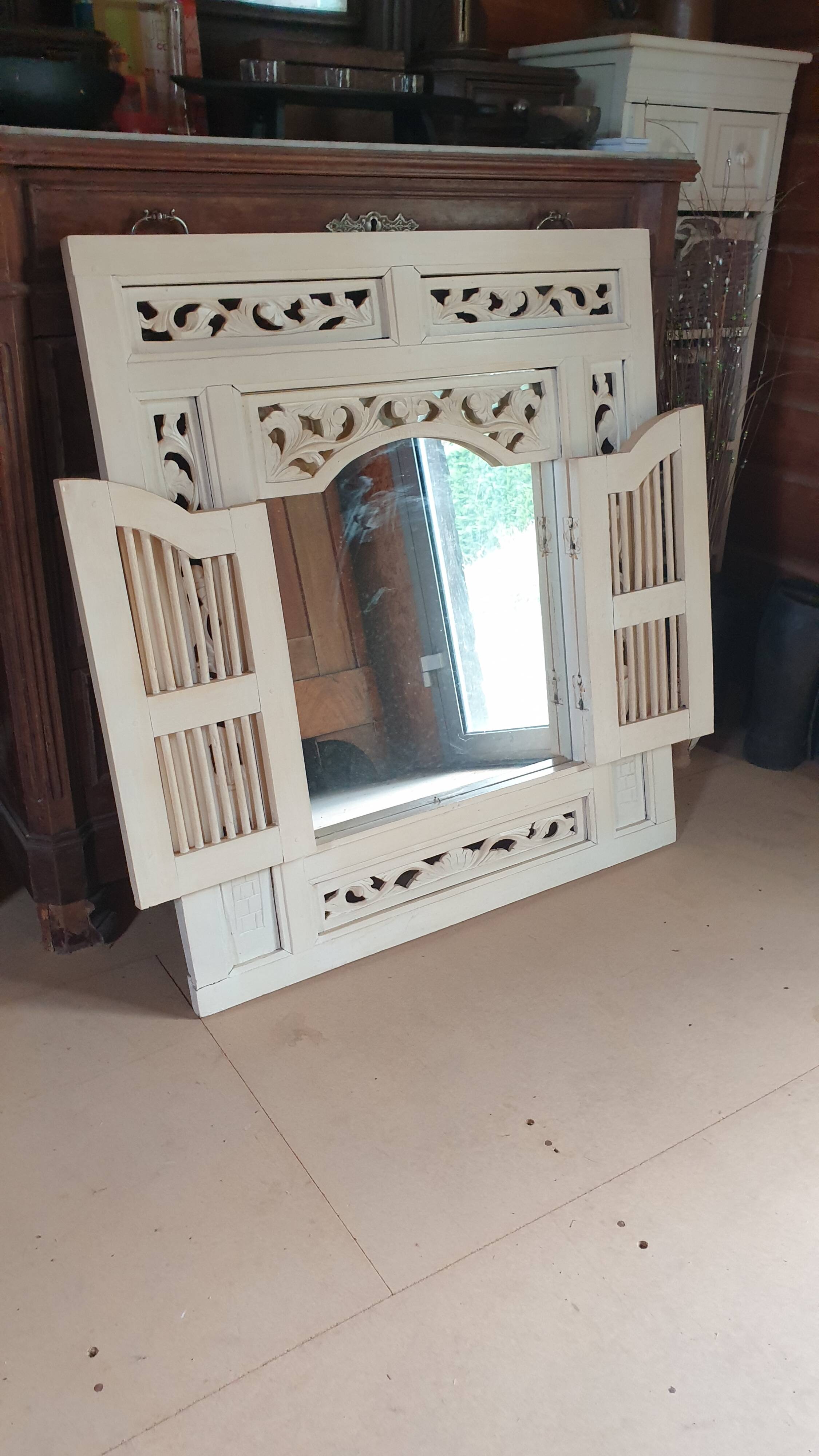 Mirror frame with door - North African moucharabieh style - 20th century