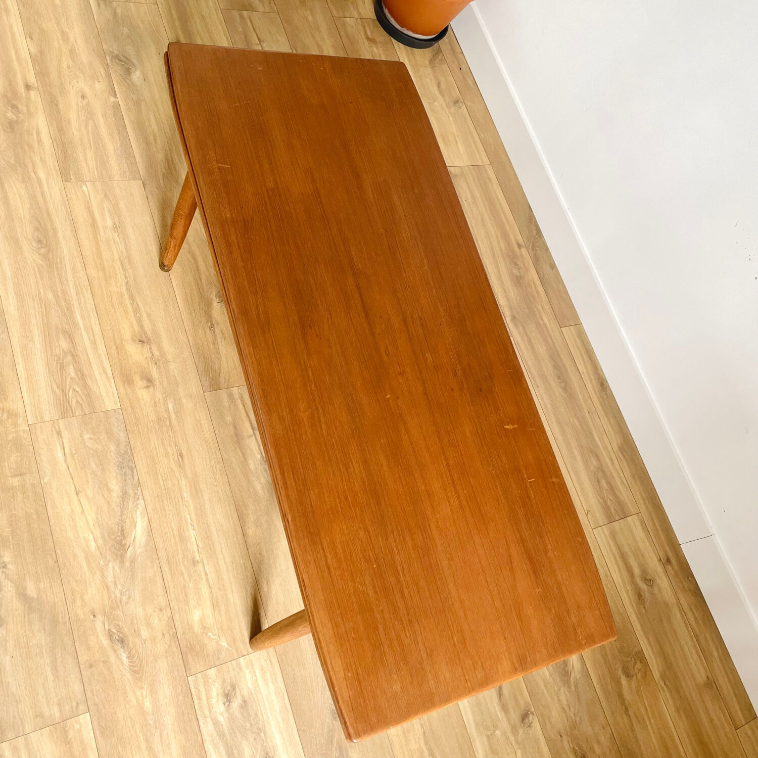 Extendable table by Folke Ohlsson