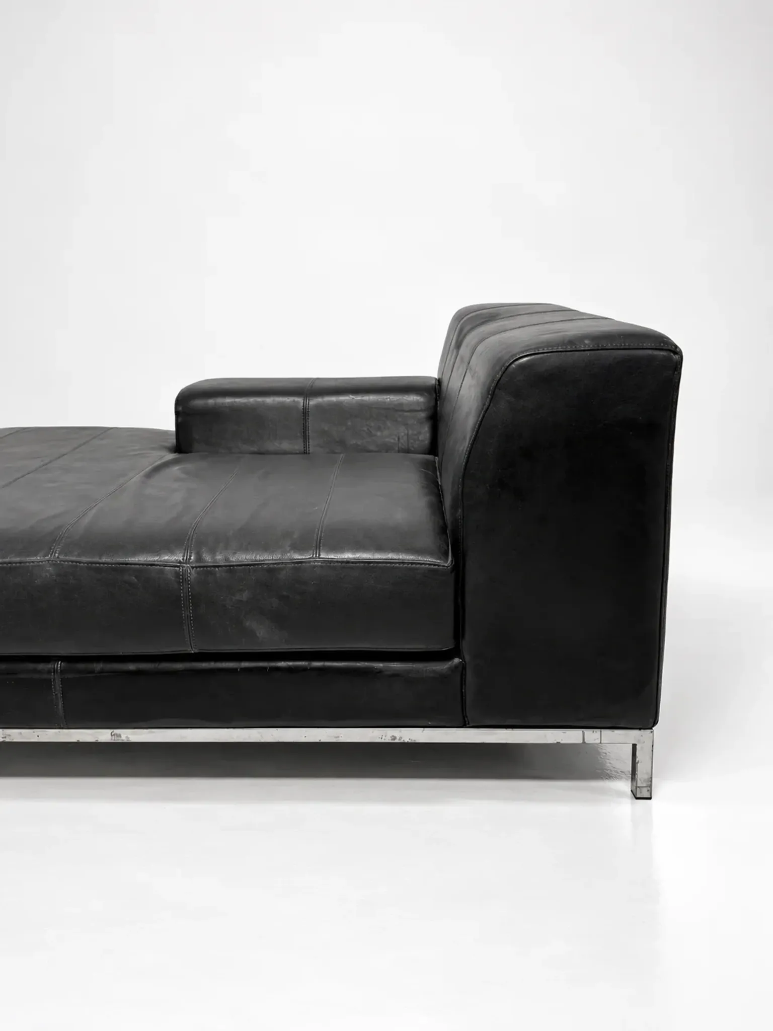 IKEA Kramfors black leather chaise longue