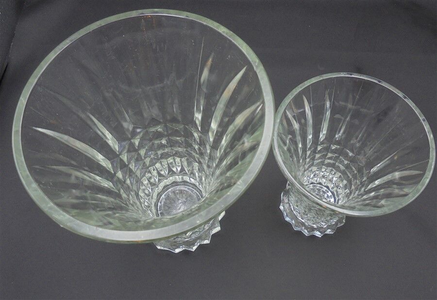 Set of 2 flared vases