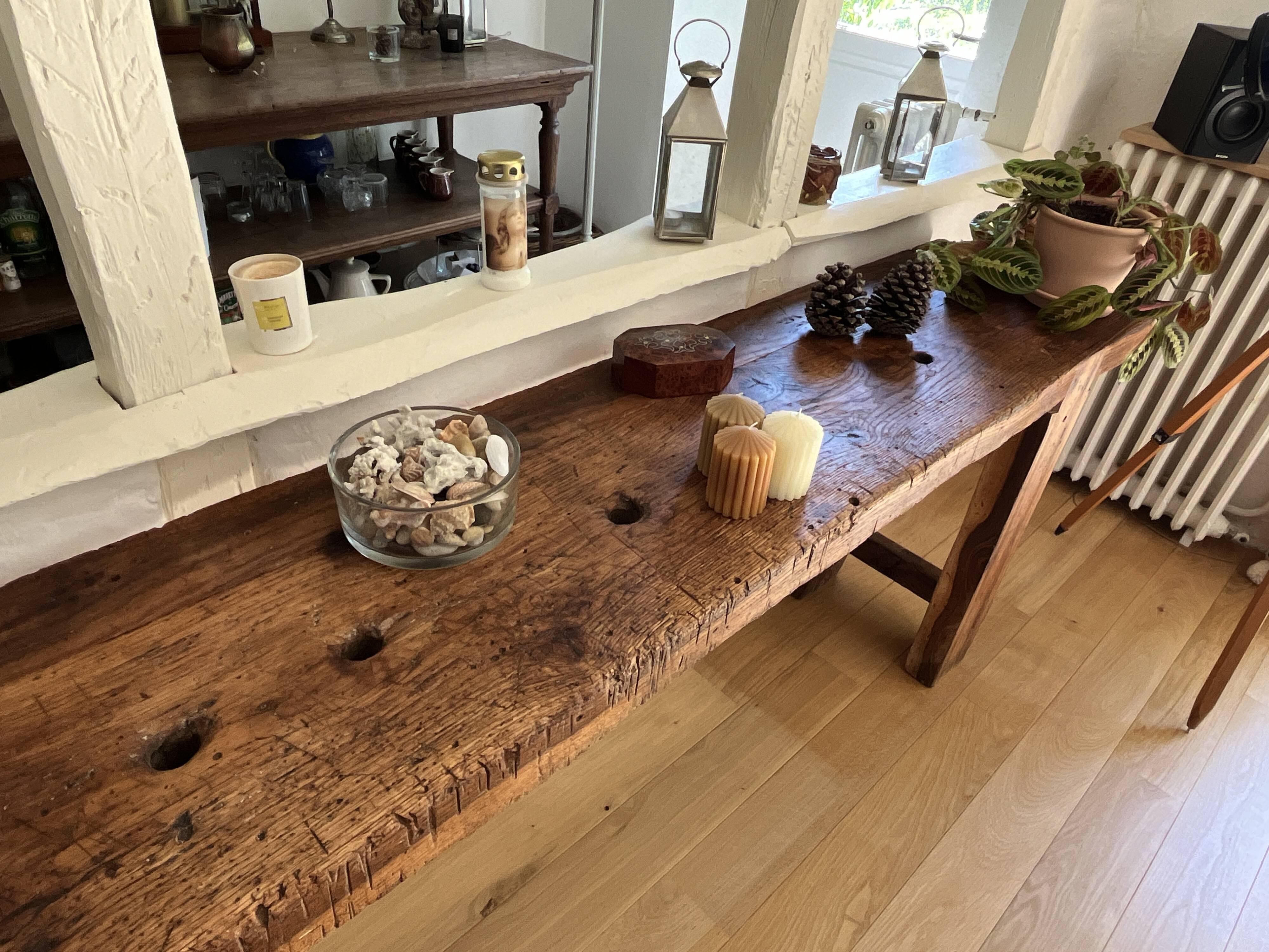 Restored antique carpenter's workbench in solid oak - 245 cm