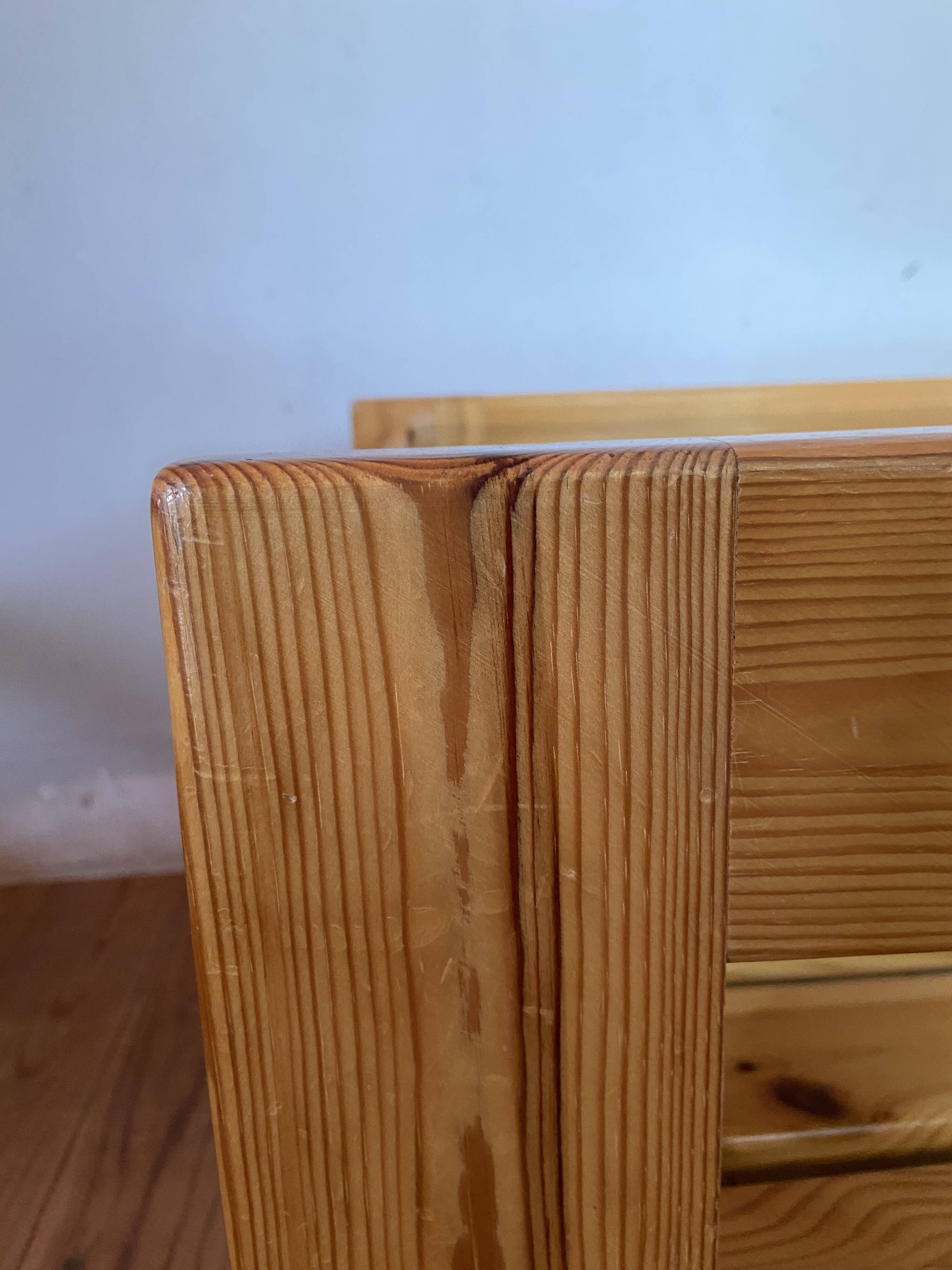 Vintage coffee table in pine and smoked glass
