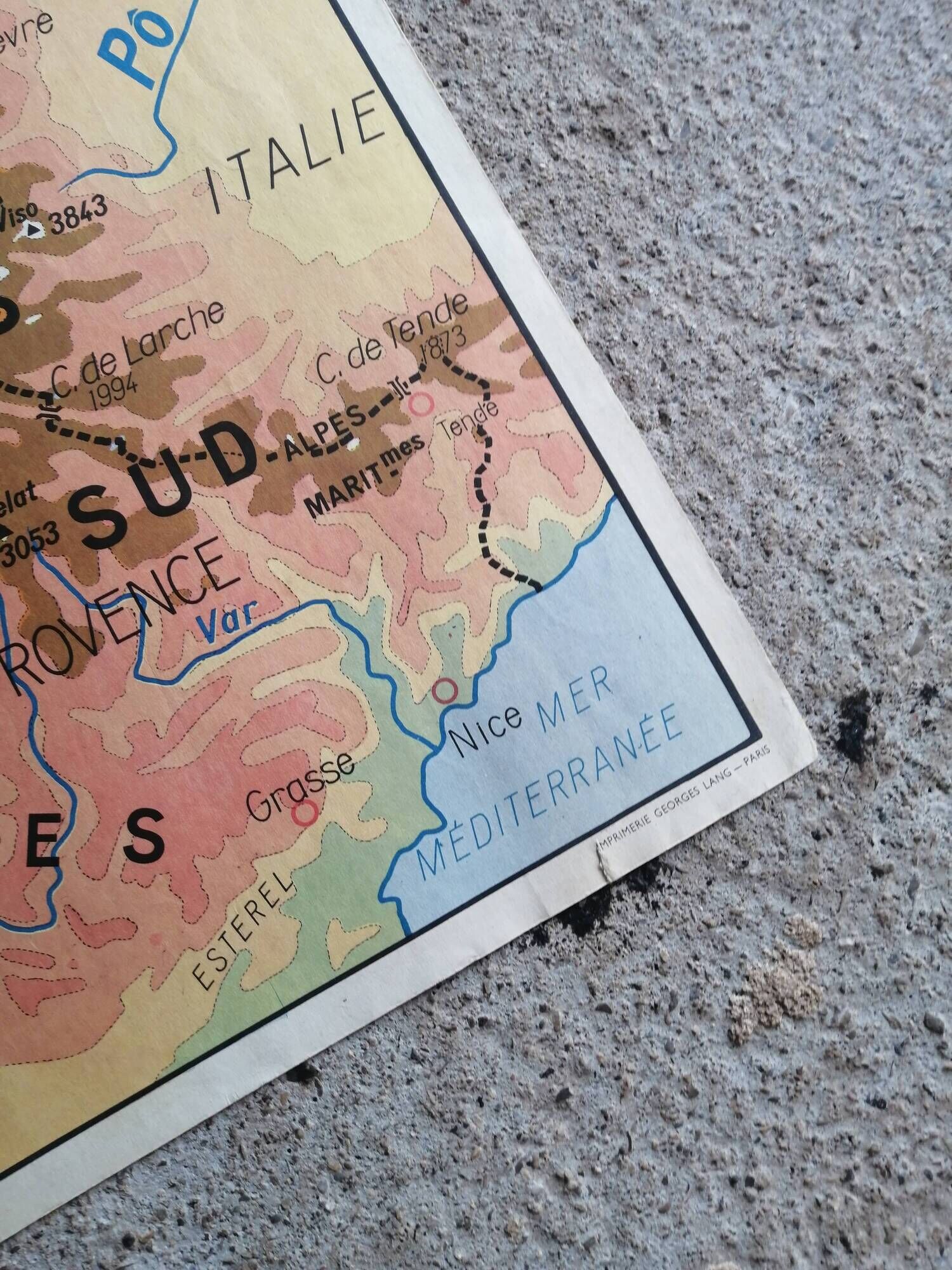 MDI school poster - Pyrenees, Aquitaine basin, Alps and Jura.