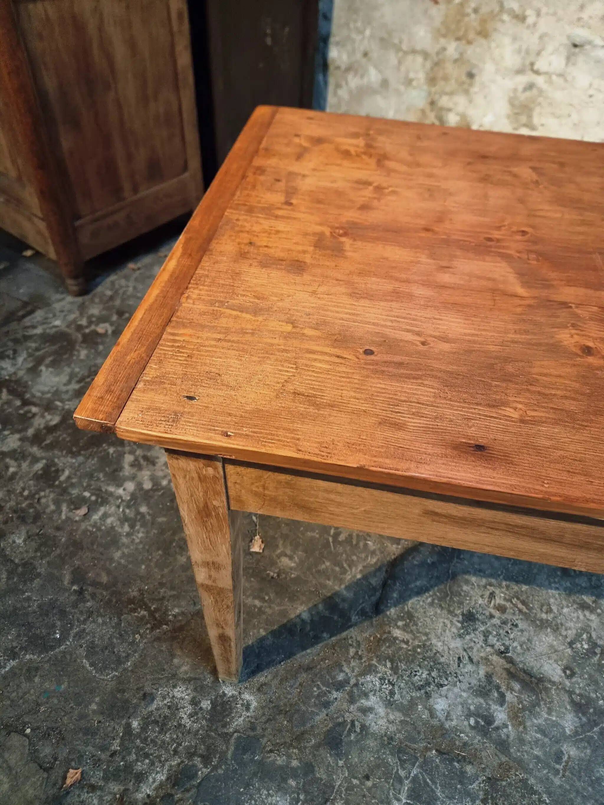 Antique French farmhouse dining table in oak and pine, circa 1900