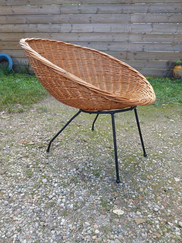 Fauteuil corbeille vintage en rotin