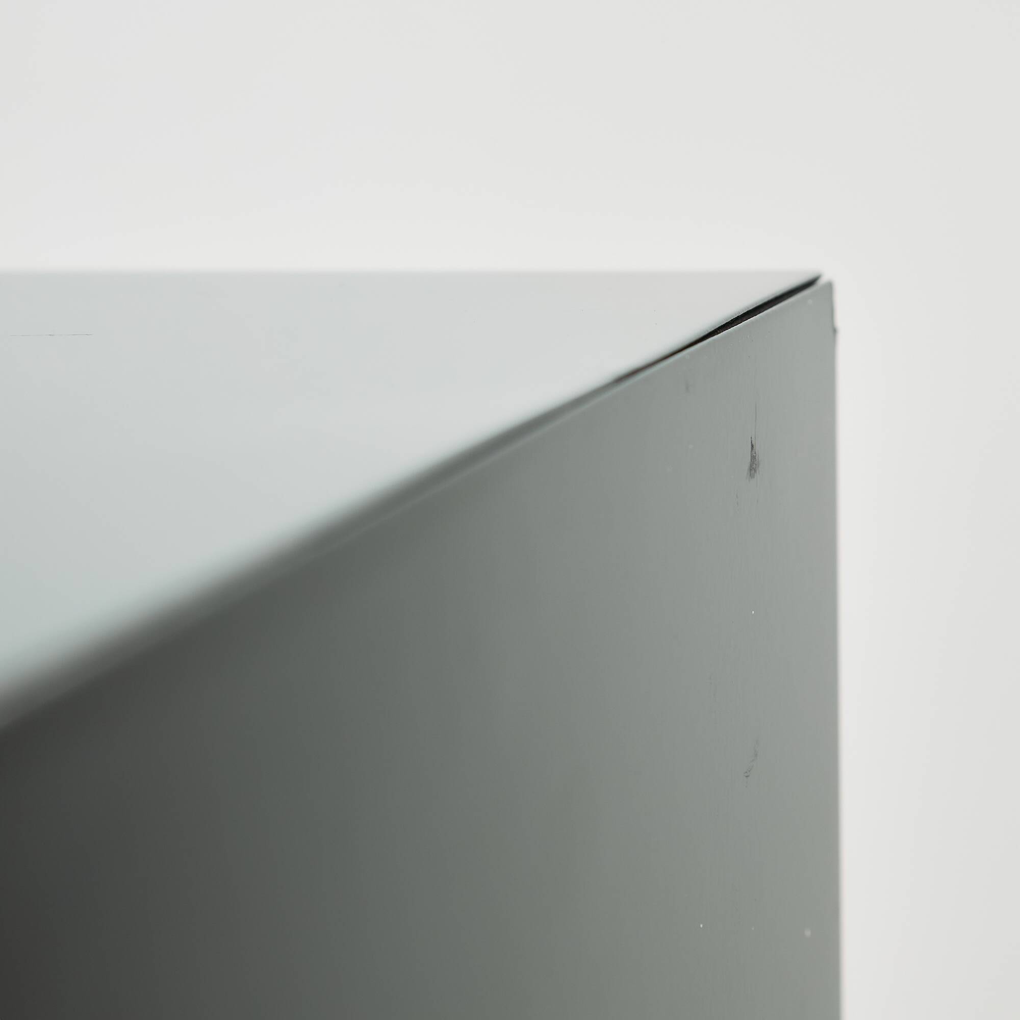 MK10909 High-gloss sideboard