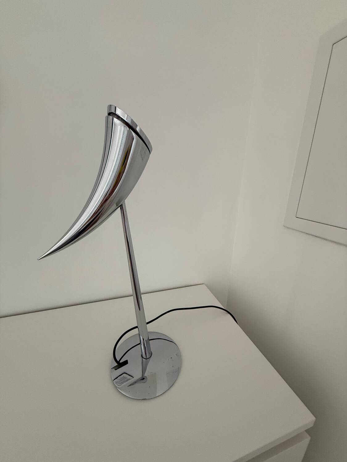 Ara table lamp, designer Philippe Starck, Prod. Flos Italy 1988.