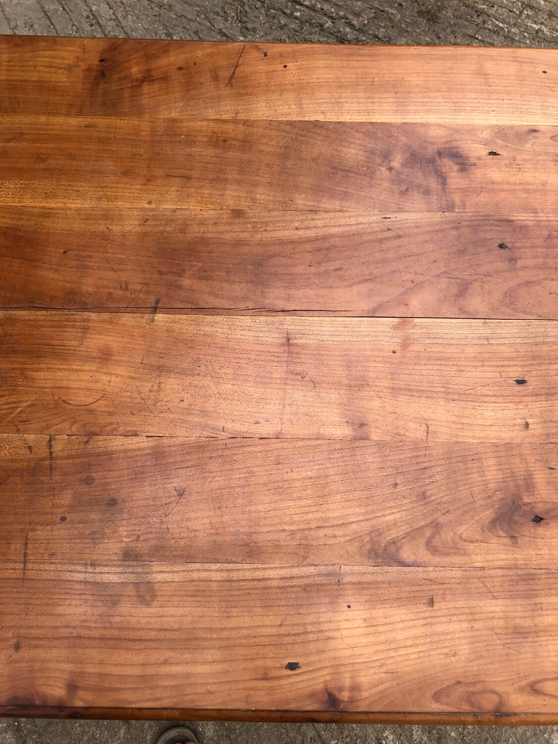 Antique cherry farmhouse table with 2 drawers and 1 pull-out