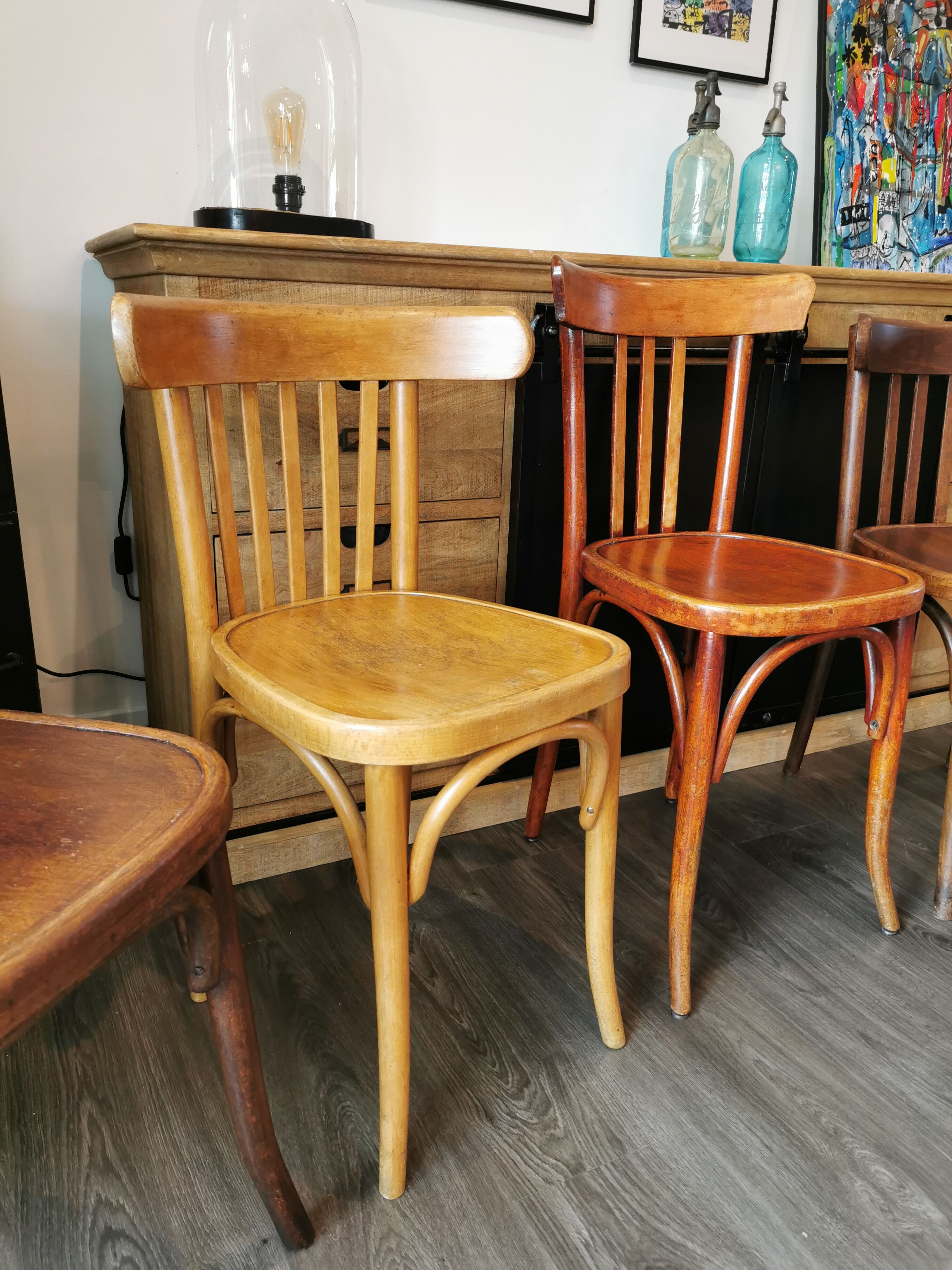 Series of 6 mismatched bistro chairs Mahieu and Luterma