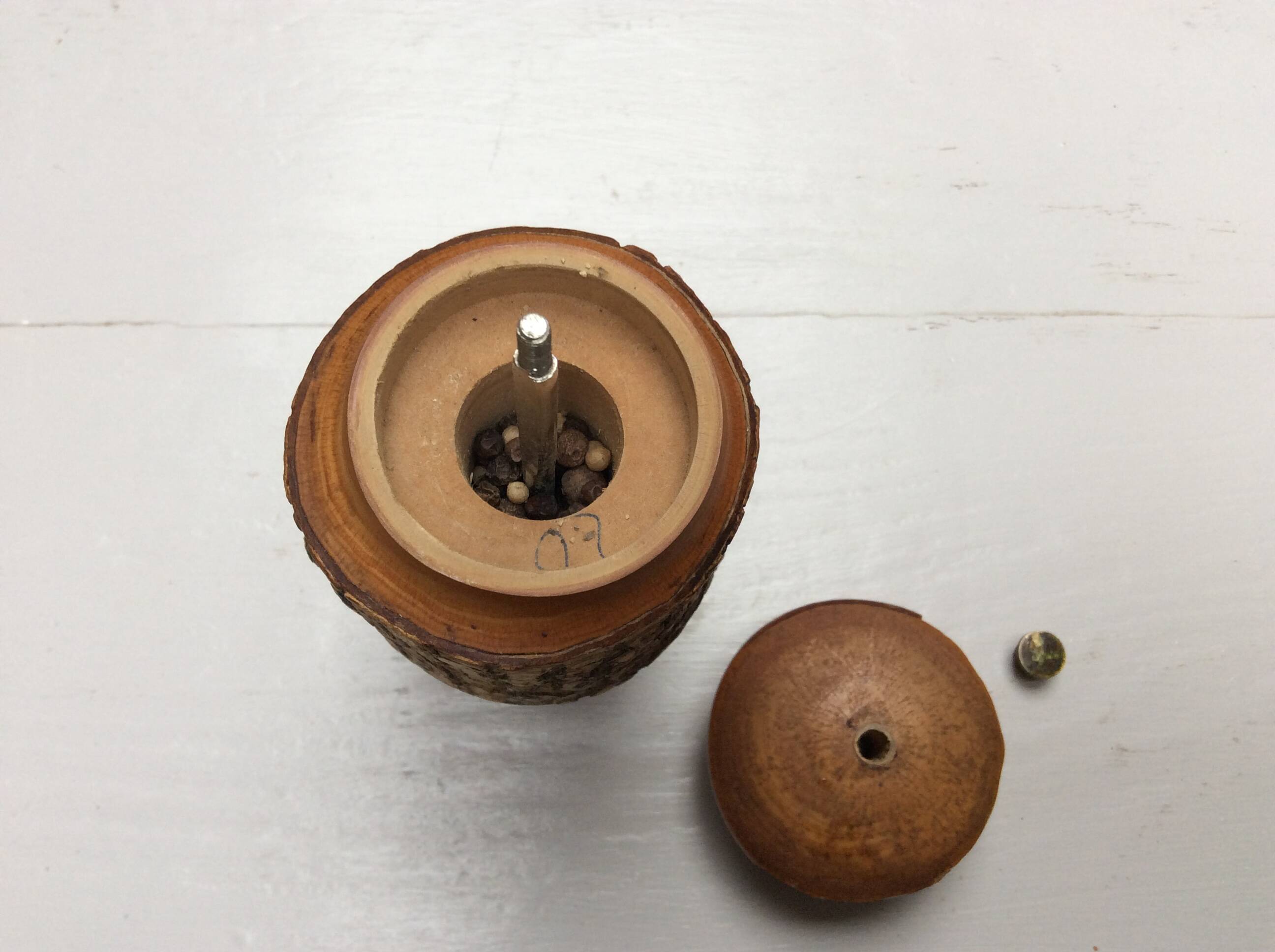 Wooden pepper pot